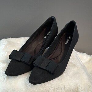 VIVAIA Black Bow Heels Size 9
